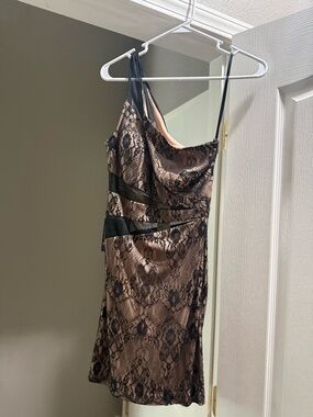 Arden B One-Shoulder Lace-Overlay Satin Dress in Brown and Black